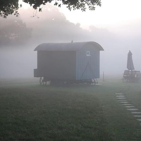 Skylark Shepherds Hut Royal Tunbridge Wells Exteriör bild